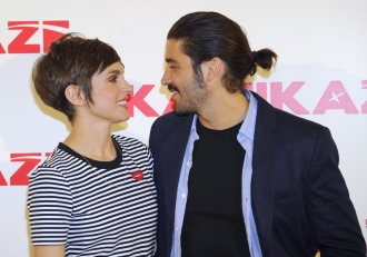 Álex García solamente tiene ojos para Verónica Echegui