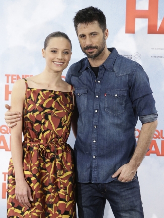 Parejas de series: Michelle Jenner y Hugo Silva en Los hombres de Paco