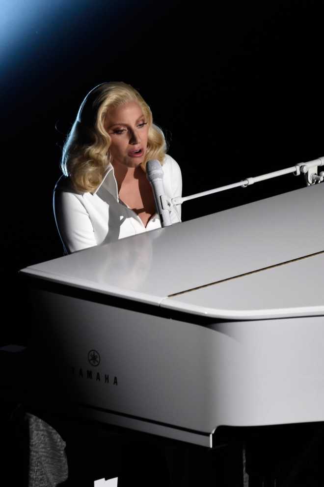 Gala Oscars 2016: Lady Gaga y el momento más emotivo