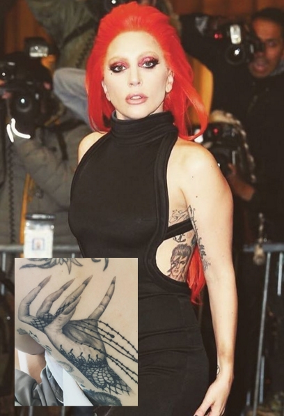 Tatuajes en las costillas: Lady Gaga, amor por Bowie