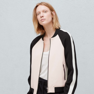 Bomber bicolor de MANGO, la opción más ecléctica