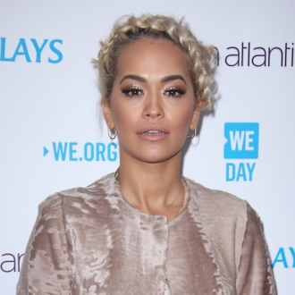La corona de trenzas más favorecedora de Rita Ora