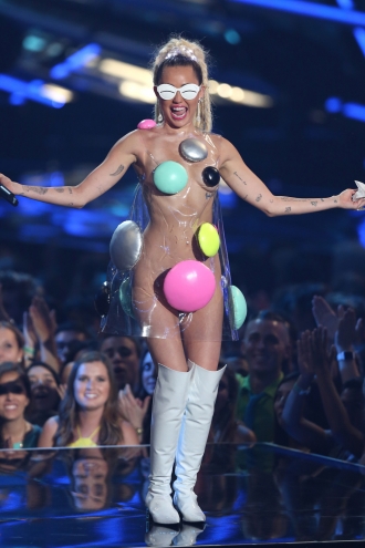 Tatuajes en el brazo: los tattos de Miley Cyrus