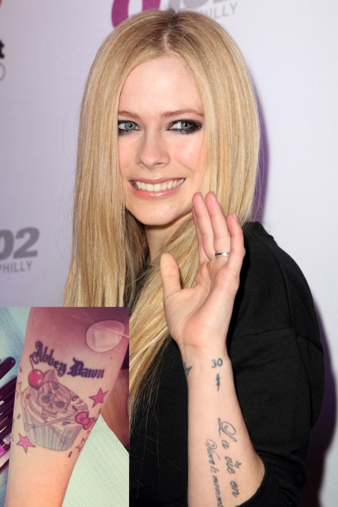 Tatuajes en el brazo: el cupcake de Avril Lavigne