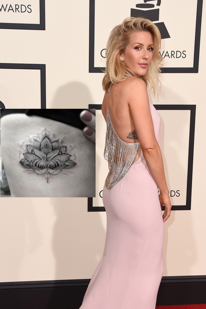 Tatuajes en las costillas: la flor de loto de Ellie Goulding