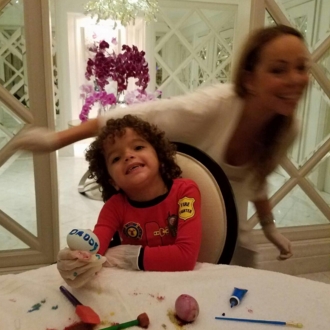 Mariah Carey, a punto para Pascua con su hijo