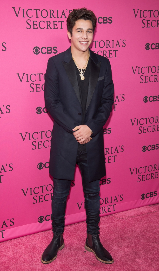Austin Mahone, en la fiesta de Victoria's Secret