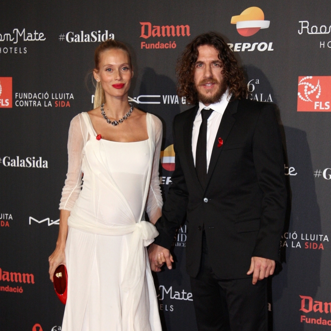Puyol y Vanesa Lorenzo, pareja de photocall