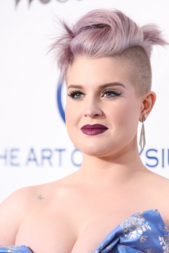 Tatuajes en el hombro: la mariposa de Kelly Osbourne