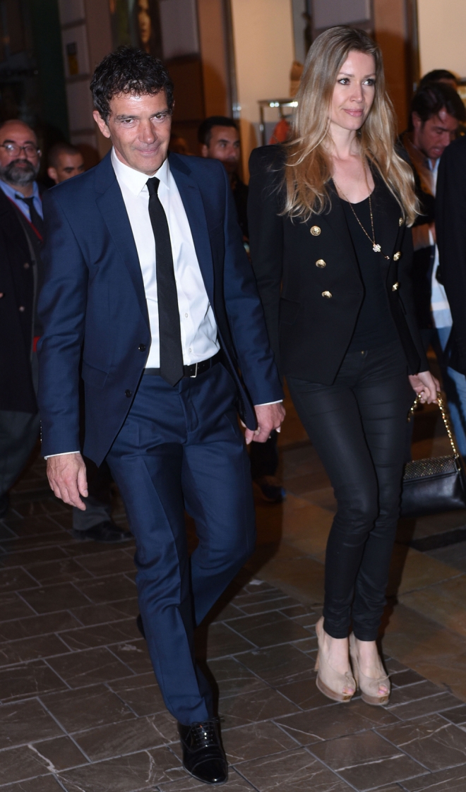 Antonio Banderas y Nicole Kimpel, siempre de la mano