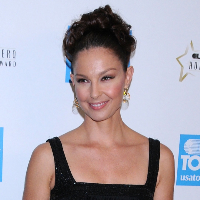 Peinados para novias: el moño elaborado de Ashley Judd