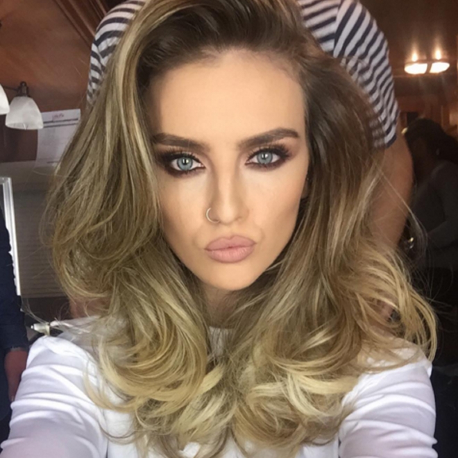 El peinado más glamuroso de Perrie Edwards