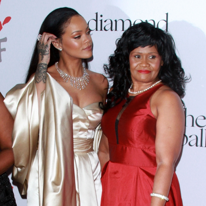 La madre de Rihanna, su heroína
