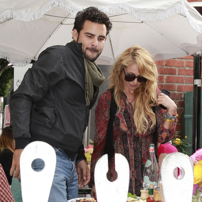 Siempre juntos, así son Paulina Rubio y Gerardo Bazúa(01)