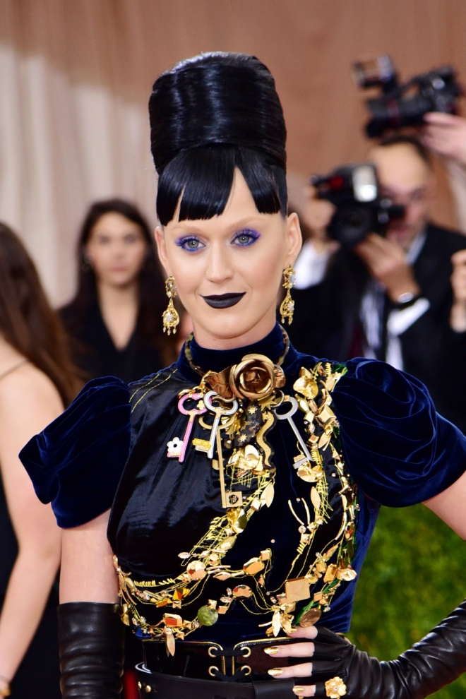 MET Gala 2016: el postizo de Katy Perry