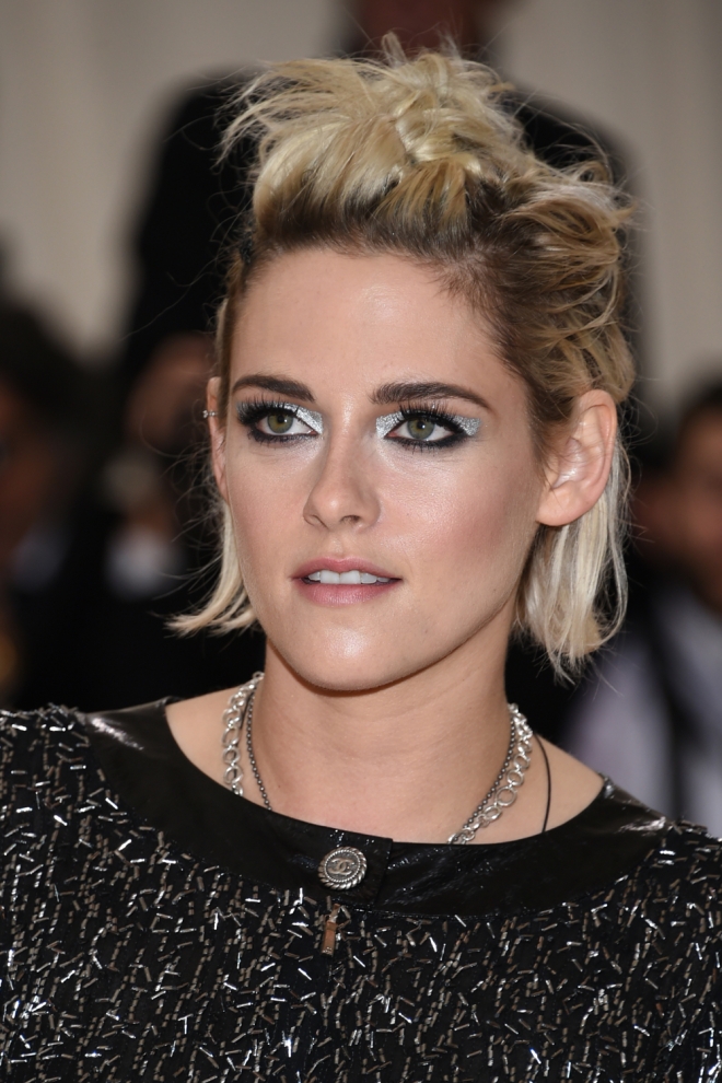 Looks beauty MET Gala 2016: Kristen Stewart