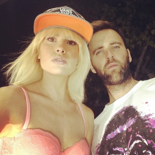 Los mejores selfies del amor de Adriana Abenia