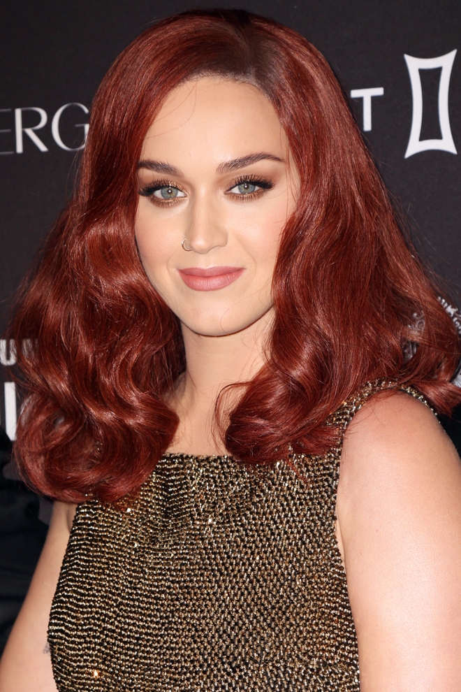 Maquillaje ojos ahumados de colores: Katy Perry
