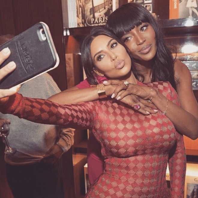 Selfies de famosos: Kim Kardashian y Naomi Campbell