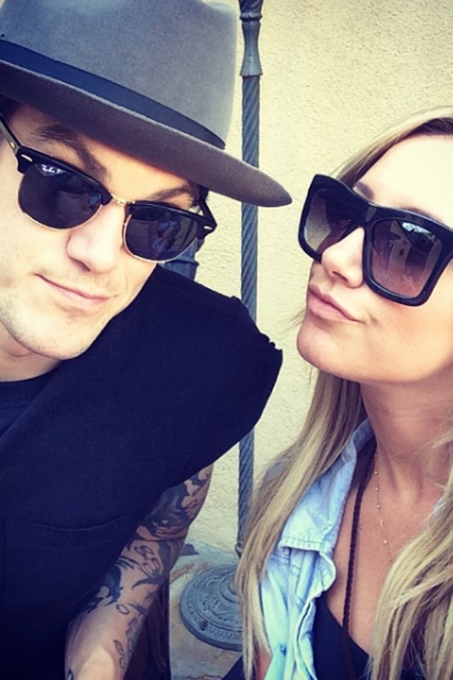 Un selfie para Ashley Tisdale y Christopher French