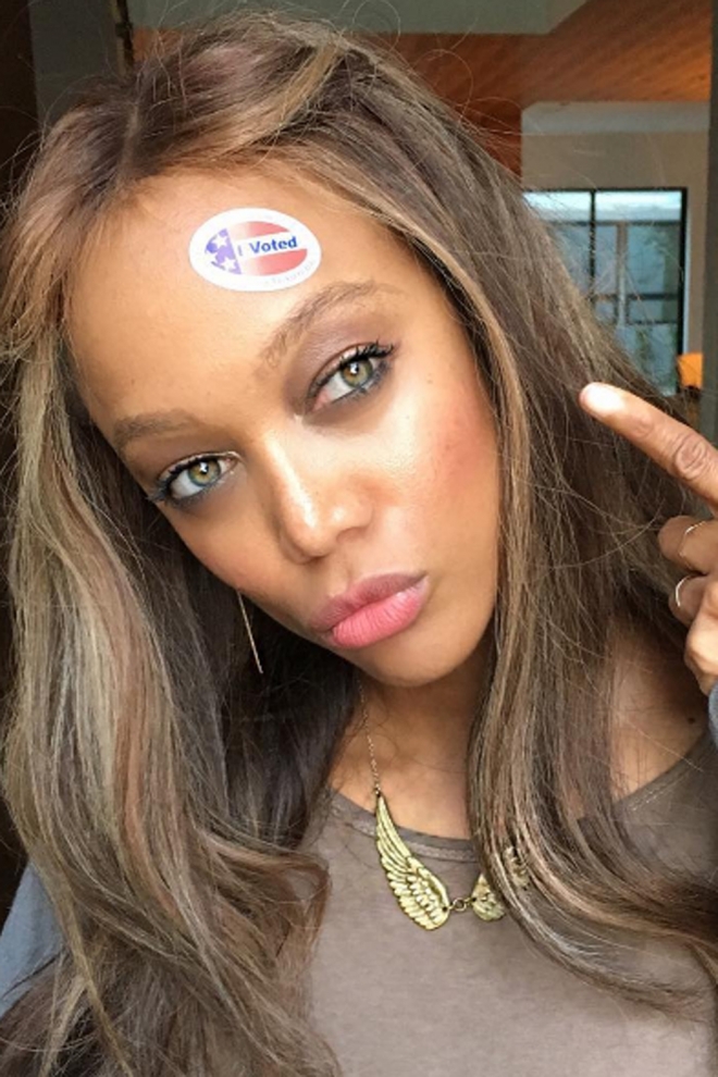 Tyra Banks también apoya a Hillary Clinton Tyra Banks también apoya a Hillary Clinton