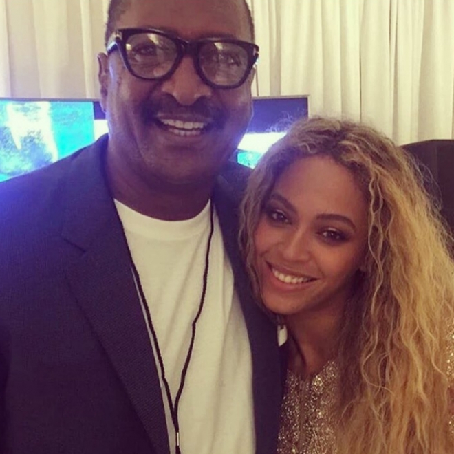 Famosos con sus padres: Beyoncé, amor por su familia