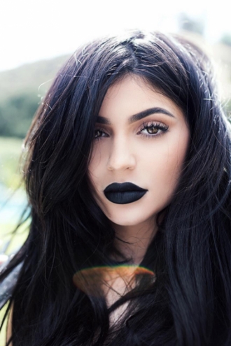 Dark Lips: El lado más oscuro de Kylie Jenner
