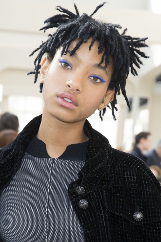 Tendencias beauty: Wilow Smith, todo al azul