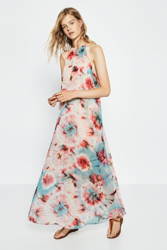 Un vestido vaporoso de ZARA para ir a la oficina