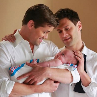 Parejas gays de televisión: David y Bryan en The New Normal