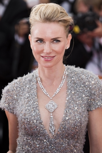Maquillaje de ojos azules de famosas: Naomi Watts