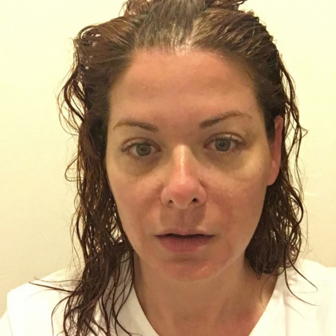 Famosas sin maquillar: Debra Messing, una mujer sin complejos
