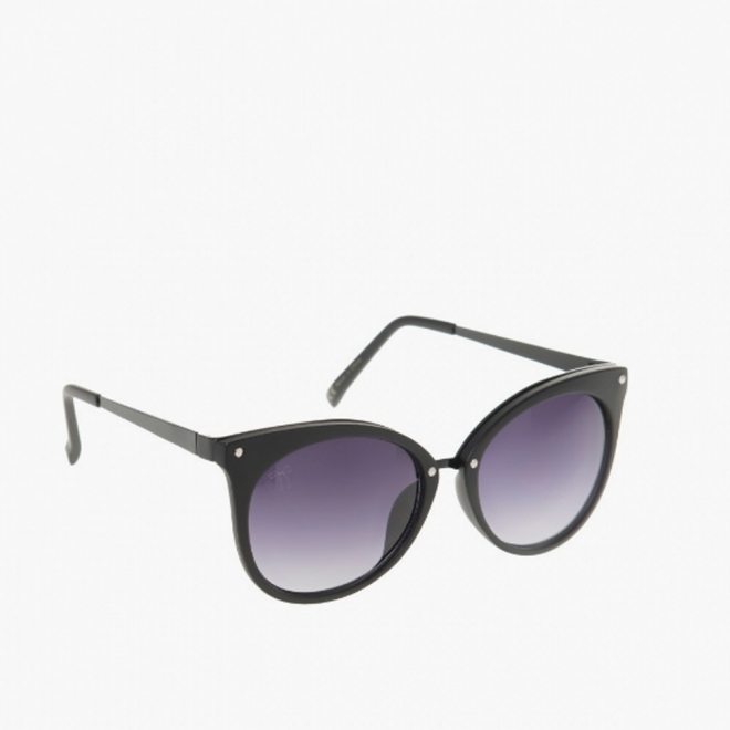 Look pastel: Gafas total black