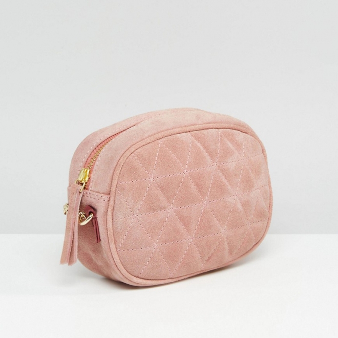 Look pastel: Bandolera ante