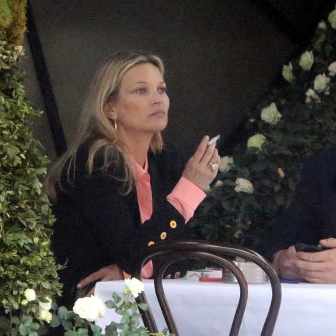 Famosos que fuman: Kate Moss