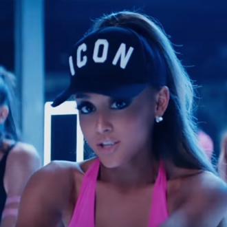 Ariana Grande o el día que te maquillas para ir al gimnasio