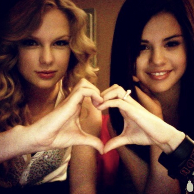 Compañeras de trabajo y amigas: Selena Gomez y Taylor Swift