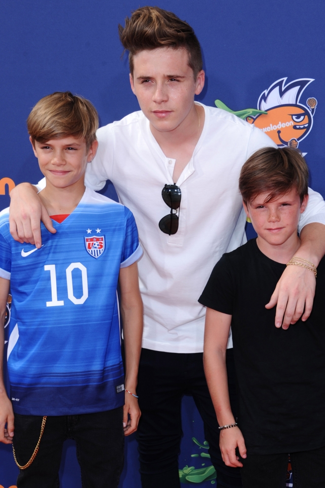 Romeo Beckham, el amor de sus hermanos