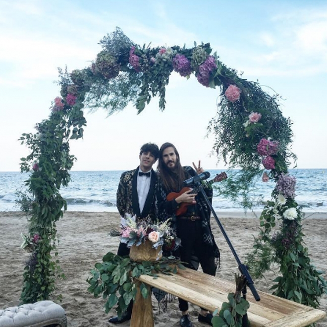 Javier Calvo y Carlos Sadness, encargados de oficiar la boda