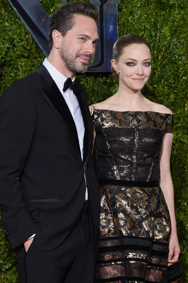 Bodas de famosos en 2017: Amanda Seyfried y Thomas Sadoski