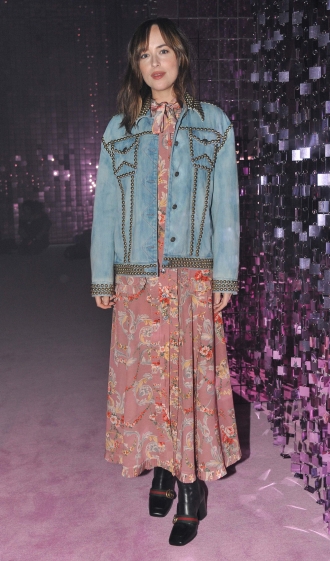 Dakota Johson, estilo country