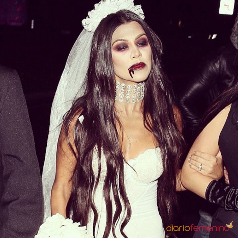 Kourtney Kardashian, una novia fantasmagórica en Halloween