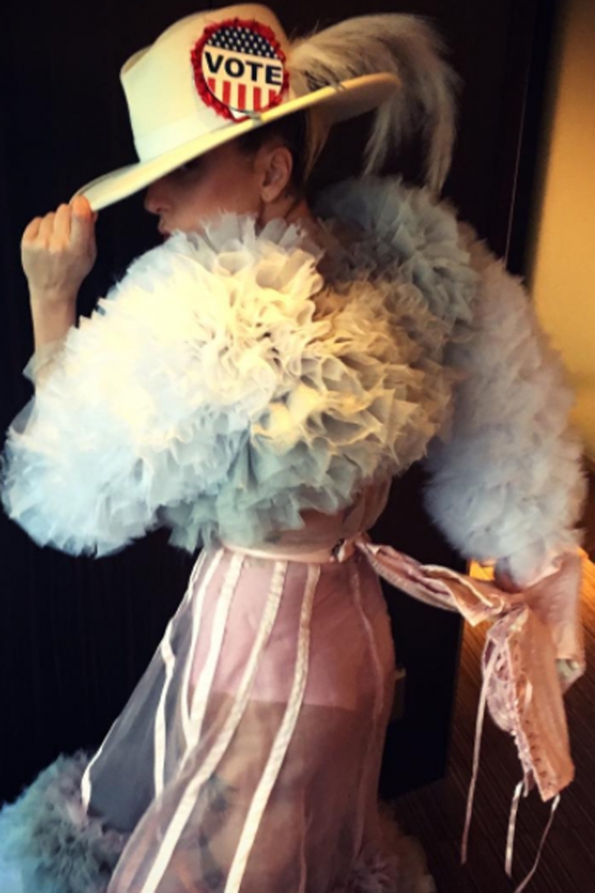 Razones para adorar a Lady Gaga: es una persona comprometida