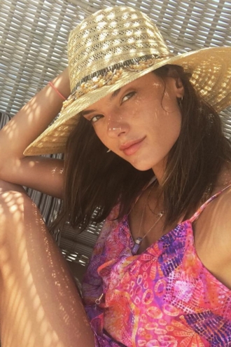 Modelos sin maquillaje: Alessandra Ambrosio, no make up