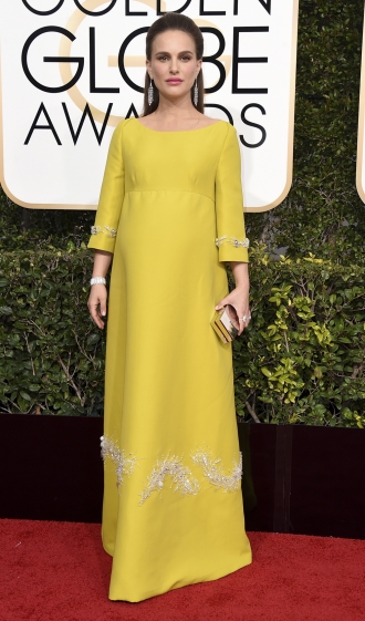 El look de embarazada de Natalie Portman para los Globos de Oro