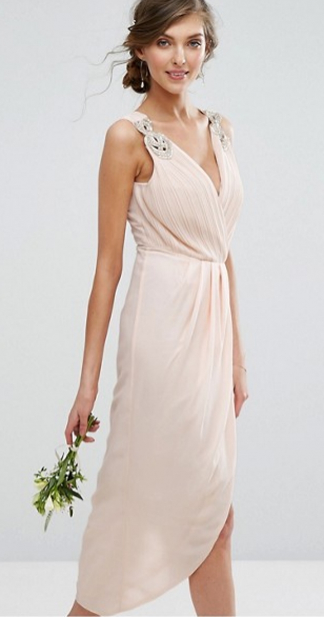 Un vestido nude, ideal de ASOS