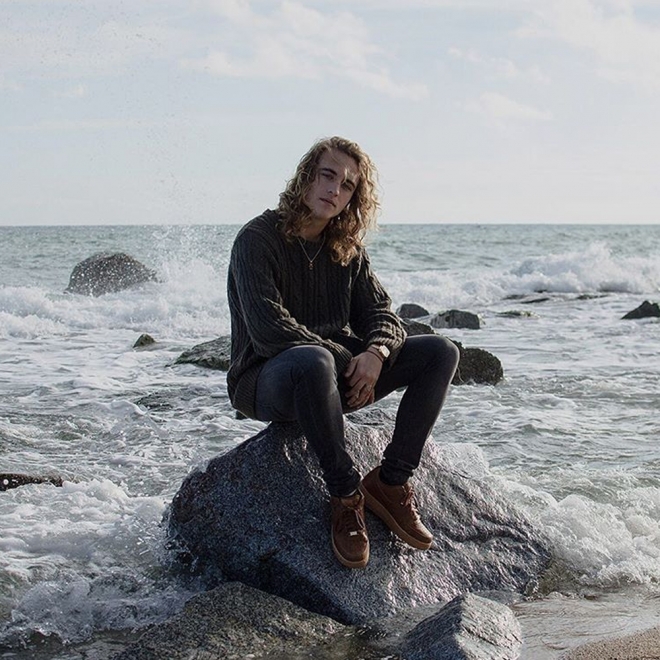 Manel Navarro, enamorado del mar