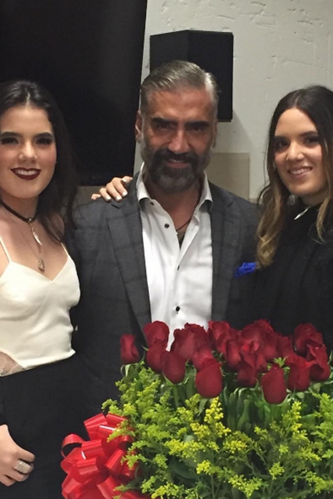 Alejandro Fernández, orgulloso de sus hijas