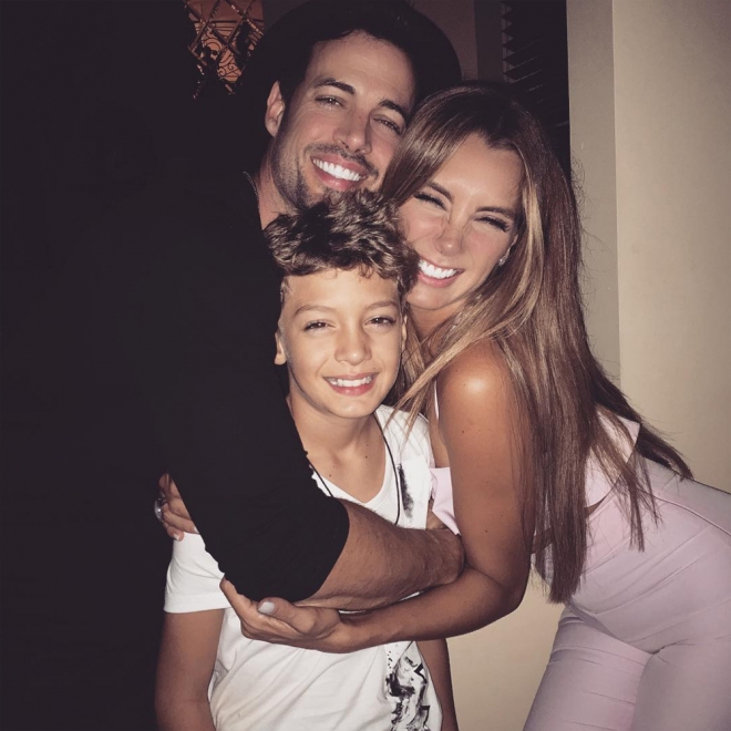 William y Elizabeth, padres orgullosos