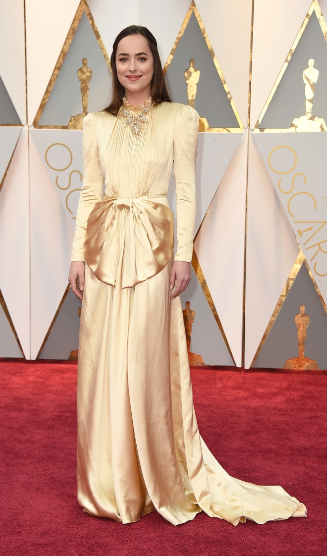 Oscars 2017: Dakota Johnson